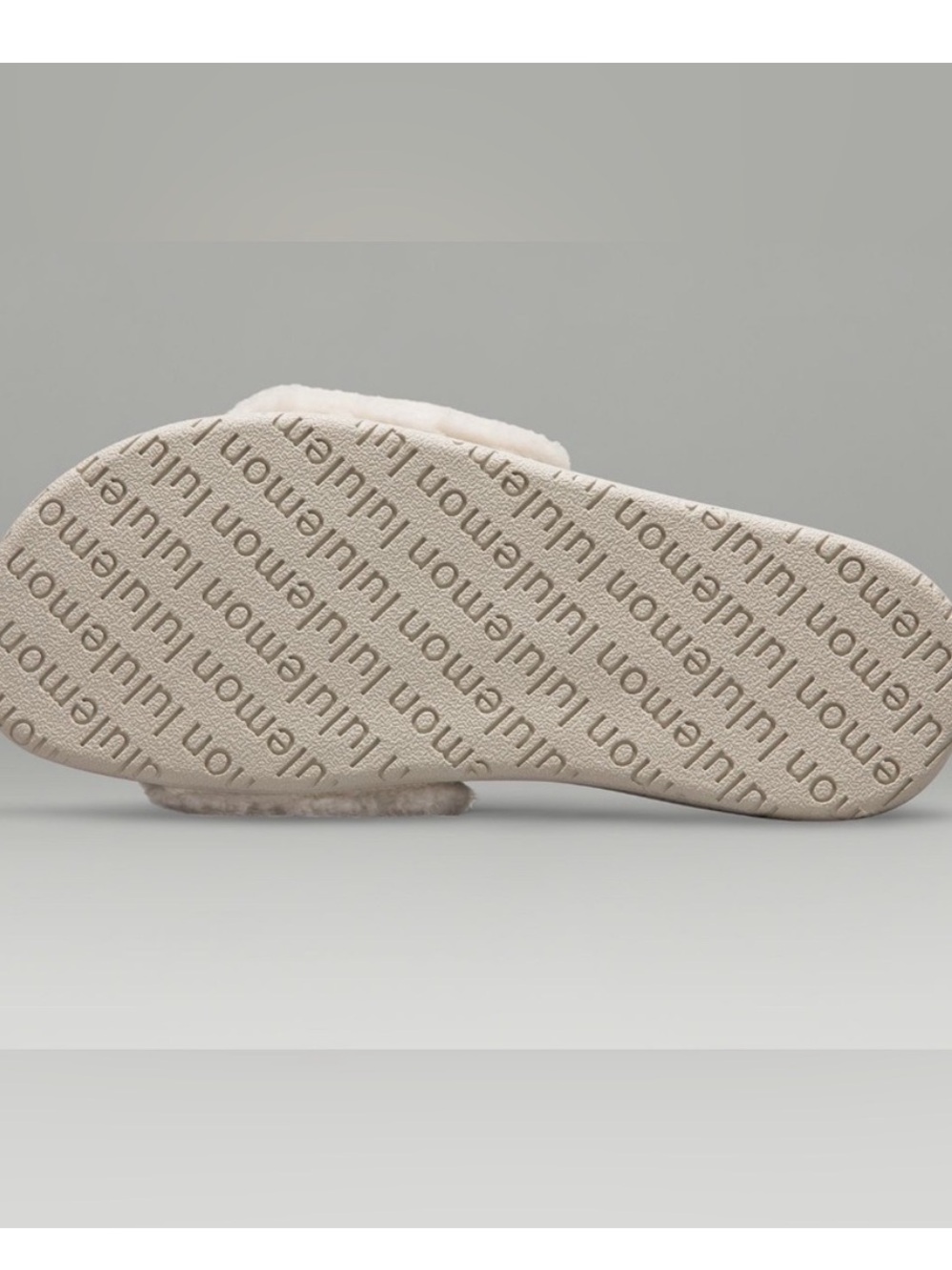 lululemon athletica Fleece Slide Slippers - Off-White - Picture 4 of 9